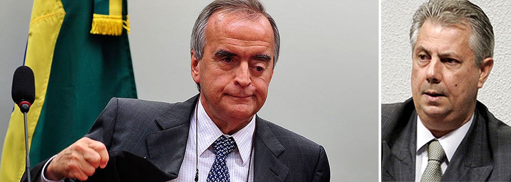 Ex-diretor da área Internacional da Petrobras, Nestor Cerveró é acusado na operação Lava Jato de crimes como corrupção e lavagem de dinheiro; segundo o Ministério Público Federal, mandado de prisão preventiva foi cumprido uma vez que há indícios de que ele “continua a praticar crimes e a transferir bens a seus familiares”; Polícia Federal também executou mandado de busca e apreensão em sua casa e de seus familiares; após a prisão na madrugada, ele foi transferido para Curitiba; advogado de Cerveró, Edson Ribeiro, afirmou nesta manhã que transferência de bens para seus filhos não é ilegal; "Não houve crime", diz
