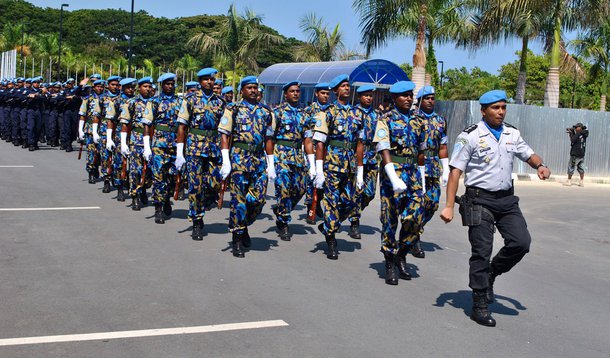 De acordo com o vice-presidente da Associação dos Praças Policiais e Bombeiros Militares do Distrito Federal, sargento Manoel Sansão, as associações que representam bombeiros e policiais militares foram informadas na última segunda-feira (10) que o governador irá anunciar amanhã (14) a isonomia salarial entre os órgãos de segurança pública do Distrito Federal, compostos pela Polícia Militar, Polícia Civil, Corpo de Bombeiros e Detran; ele disse que os policiais decidiram normalizar as atividades, porém não descartou novos protestos