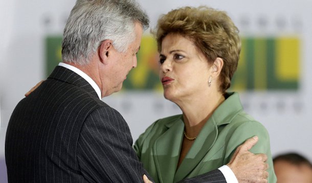 “A presidente disse que iria criar um grupo examinar isso com muito carinho. Nós estamos saindo daqui muito satisfeitos pela acolhida da presidenta, e muito esperançosos e convictos que teremos ajuda do governo federal para superarmos juntos as dificuldades do momento”, disse o governador do Distrito Federal (DF), Rodrigo Rollemberg, complementando que ela prometeu analisar, mas não se comprometeu com uma data