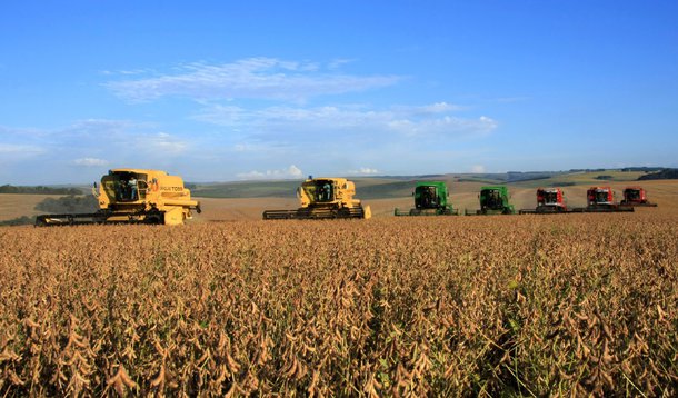 O Ministério do Desenvolvimento Agrário e as secretarias de Direitos Humanos e de Igualdade Racial são as pastas proporcionalmente mais afetadas pelo novo contingenciamento de R$ 8,6 bilhões no Orçamento da União; o novo corte de despesas foi detalhado em decreto publicado em edição extraordinária do Diário Oficial da União desta quinta (30); em termos proporcionais, os cortes afetam 15,1% do limite de gastos do Ministério do Desenvolvimento Agrário, 14,4% da Secretaria de Direitos Humanos e 14,2% da Secretaria de Políticas de Promoção da Igualdade Racial