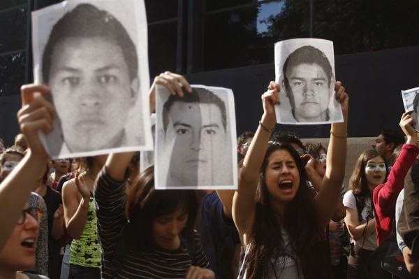 É bem verdade que, muito mais em outros tempos, temos uma mistura, às vezes perigosa, nas manifestações populares que vão hoje para as ruas