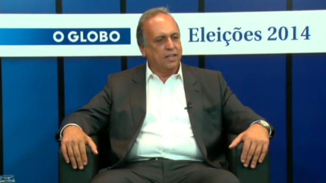 Após dois comandantes da Polícia Militar serem presos, em mesmo de um mês, por acusação de extorsão, o governador do Rio e candidato à reeleição, Luiz Fernando Pezão (PMDB), afirmou que tenta mudar a mentalidade da corporação; "Nós estamos cortando na própria carne. Não faço feliz, porque não podemos culpar todos os PMs por atitudes erradas por isso. Estamos tentando mudar. Agora, são 208 anos de polícia, mas uma polícia que foi treinada para o combate", declarou 