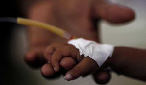O Maranhão tem a pior expectativa de vida entre os estados brasileiros, com 69,7 anos, sendo 66 anos para os homens e 73,7 para as mulheres; o estado também fica em último lugar nos quesitos mortalidade infantil (até um ano de idade), com 24,7 bebês a cada mil nascidos vivos no ano passado, e mortalidade na infância (um aos cinco anos), com índice de 28,2 por mil nascidos vidos; os dados são do IBGE