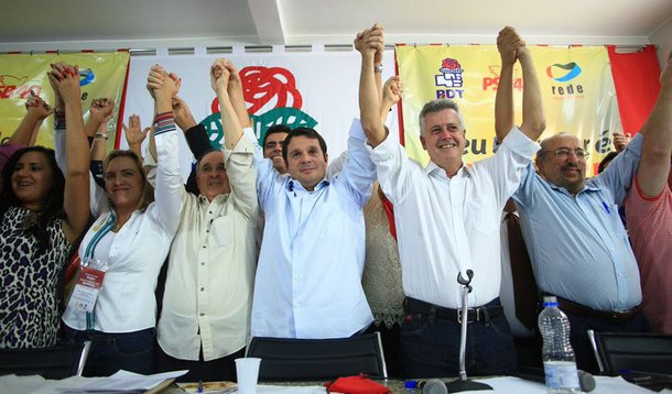 O deputado federal Reguffe (PDT) foi o primeiro senador a ser eleito nas eleições do 2014 e, aos 42 anos, tornou-se o mais jovem integrante do Senado pelo Distrito Federal; com 826.576 votos, 57,61% dos eleitores, o candidato do PDT obteve, inclusive, mais votos que o primeiro colocado na disputa pelo governo do Distrito Federal, Rodrigo Rollemberg, escolhido por pouco mais de 692 mil eleitores; Magela (PT) e Gim Argello ficaram para trás, tecnicamente empatados, com 18,92% e 18,8% respectivamente; Sandra Quezado (PSDB) fez 2,84%, Aldemario (PSOL), 1,46%, Robson (PSTU), 0,25%, Expedito Mendonça (PCO), 0,08% e Jamil Magari (PCB), 0,07%