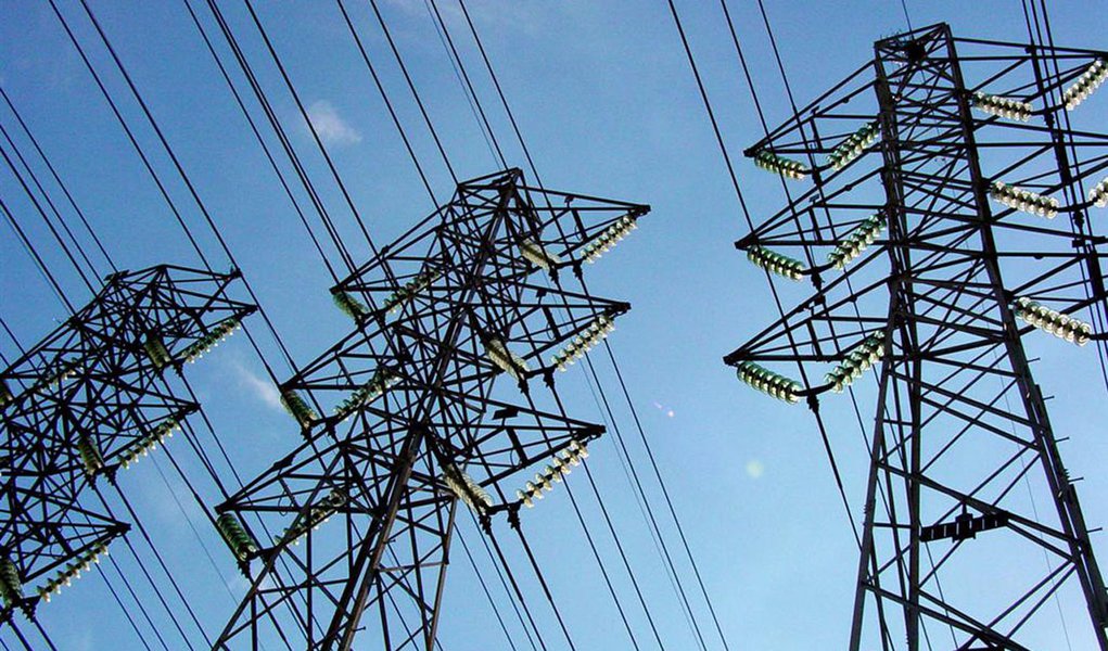 Foi o que apontou um estudo divulgado pela Firjan (Federação das Indústrias do Rio de Janeiro); entidade ressaltou, porém, que os reajustes feitas pelas distribuidoras e a elevação do preço da energia decorrente do acionamento das usinas térmicas – a maioria gerada a partir do gás natural - absorveram mais da metade da redução