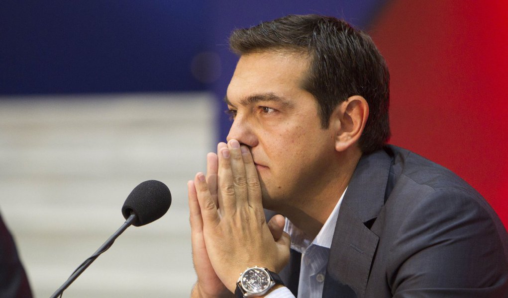 Com o anúncio do premiê da Grécia, Alexis Tsipras, esta será a segunda eleição do ano para os gregos; ministro das Finanças minimaliza instabilidade política no país