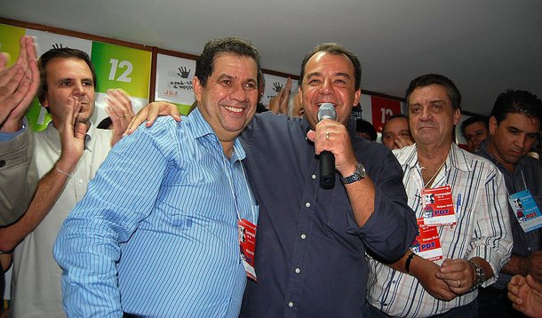 Clarissa Rocha Lupi vai assumir cargo comissionado na Agetransp, agência reguladora do transporte público no Rio; na última segunda-feira, presidente do PDT disse que o governador Sérgio Cabral deu um “xeque-mate” e conquistou seu apoio para a campanha do atual vice Pezão, com uma vaga na chapa para o cargo de vice-governador ou para senador