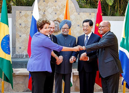 O caminho aberto pelo Brics é uma oportunidade para a economia mundial deixar de seguir à beira do abismo e começar a colocar na perspectiva da humanidade um futuro mais próspero