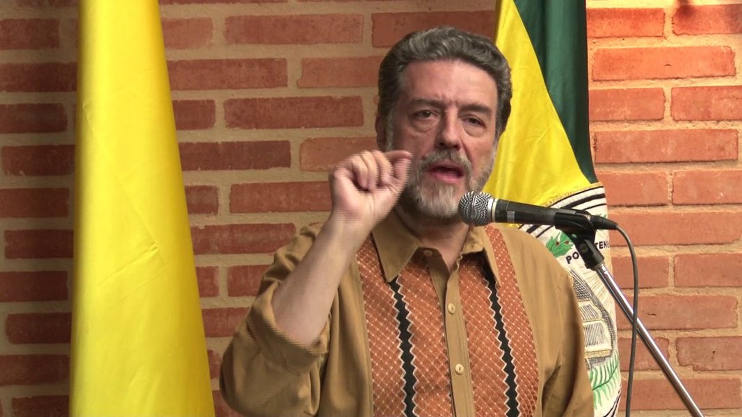 Concheiro: estão abertos horizontes de esperança na América