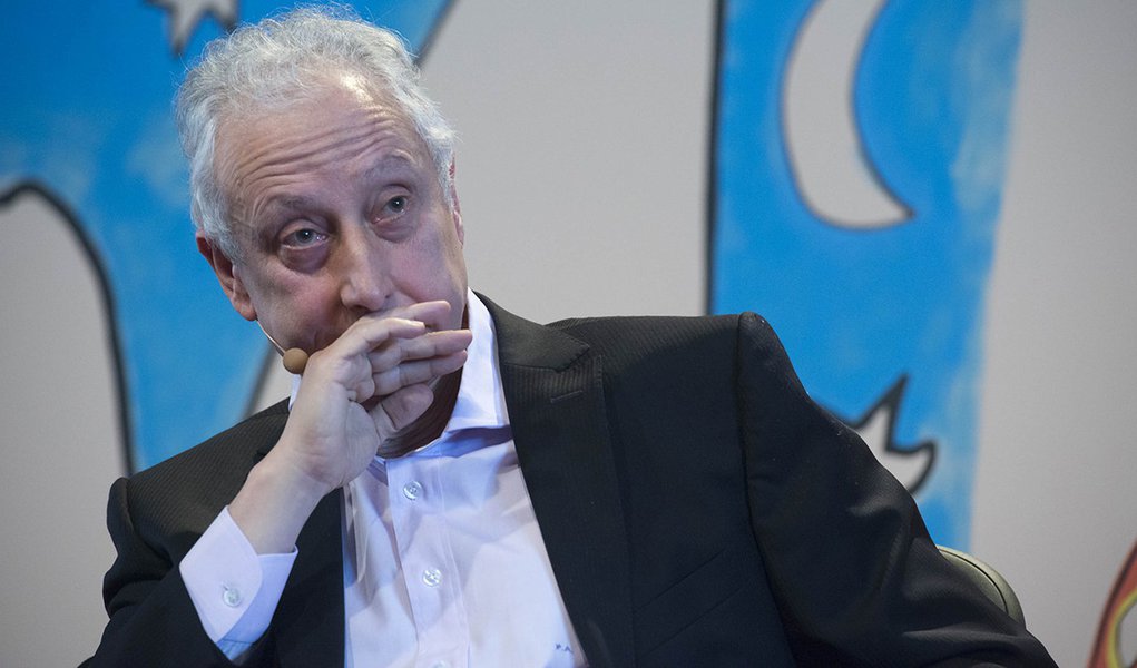 Persio Arida critica recriação da CPMF