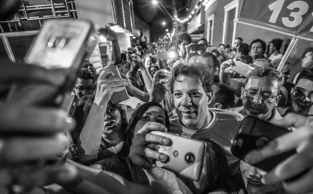 Campanha começa agora, com Haddad e Manuela, pela honra de Lula