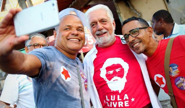 Wagner: agora sou soldado, vou para São Paulo ajudar Haddad a ganhar o 2º turno