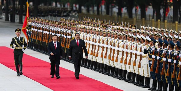 Xi Jinping e Nicolás Maduro se reúnem em Pequim