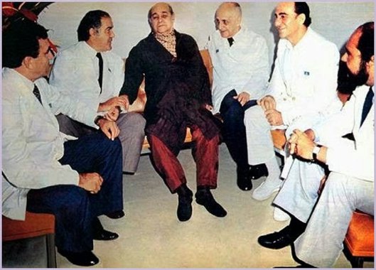 Filme sobre agonia médica de Tancredo Neves entra em cartaz 