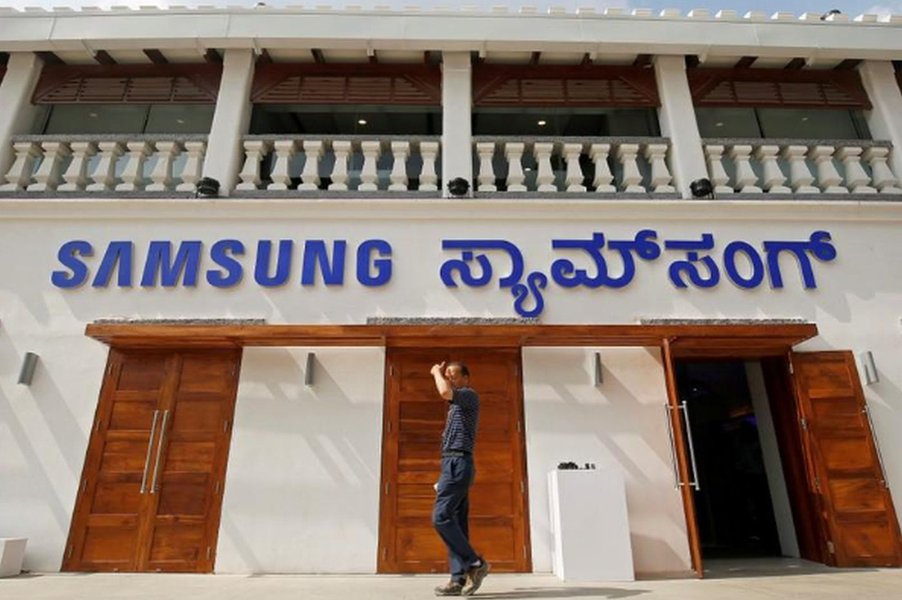Samsung vai pra Índia e abre sua maior loja de smartphones no mundo