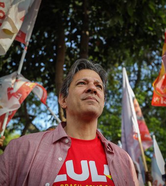 ‘Mercado’ sente que Haddad já ganhou: bolsa desaba e dólar vai a R$ 4,18