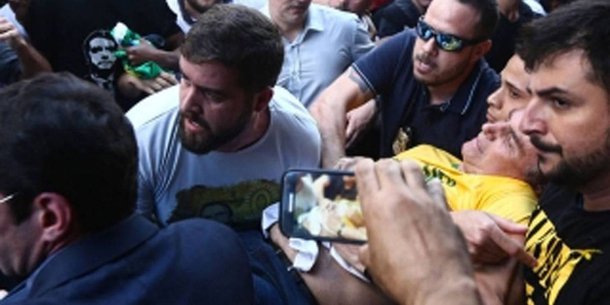 Facada ou Bomba? O que poderá representar o atentado contra Bolsonaro?