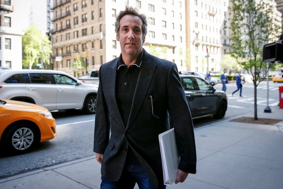 Ex-advogado de Trump é condenado a 3 anos de prisão por infração de campanha
