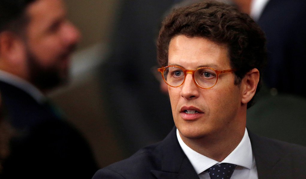 'Que diferença faz quem é Chico Mendes?', diz ministro do Meio Ambiente