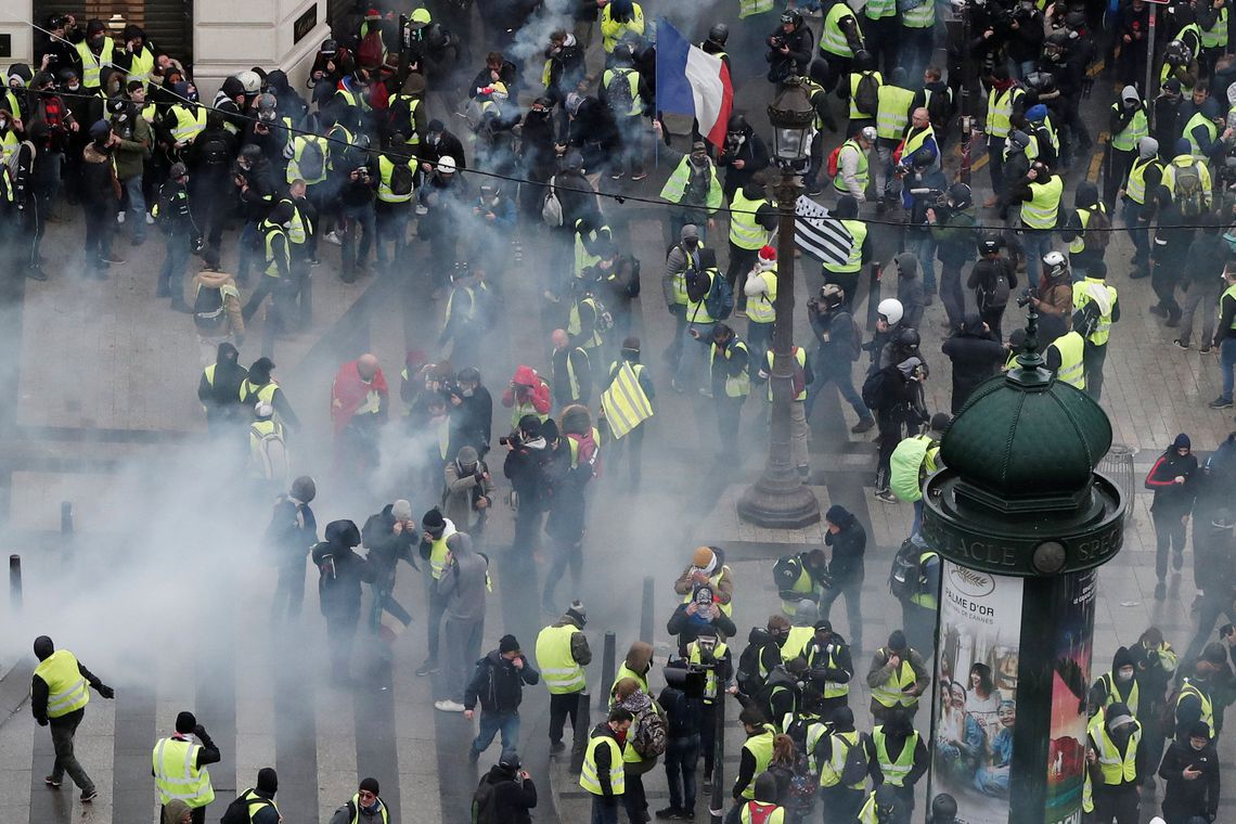 Polícia de Paris detém ao menos 278 para impedir atos violentos