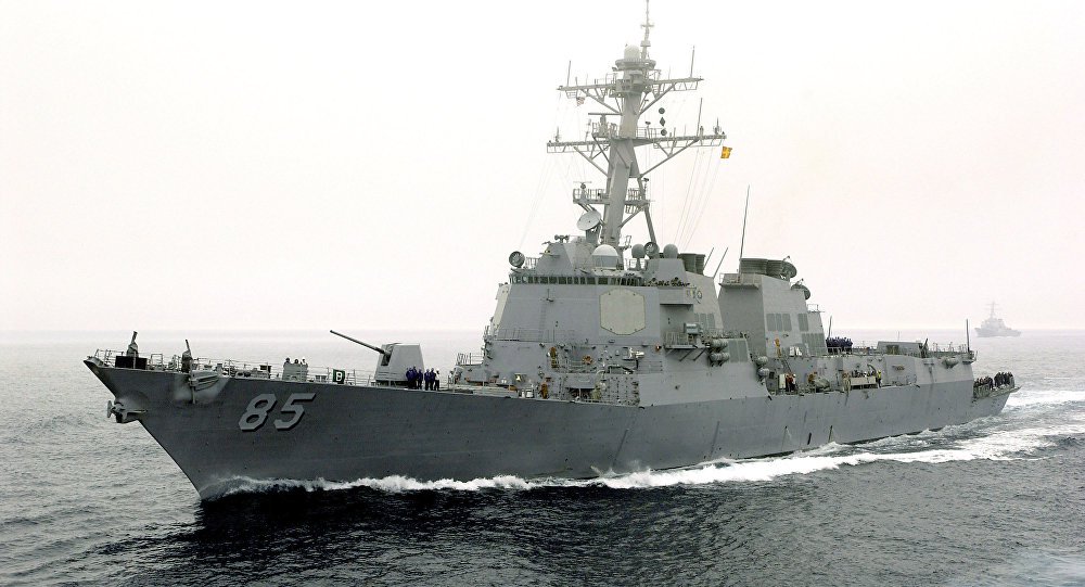 Destróier norte-americano se aproxima da fronteira oriental da Rússia