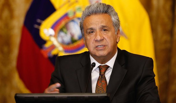 Presidente do Equador afasta temporariamente vice suspeita de corrupção