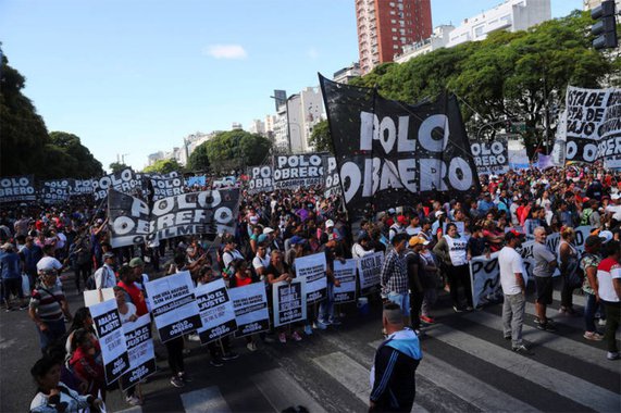 Milhares protestam contra Cúpula do G20 em uma Buenos Aires fortemente policiada