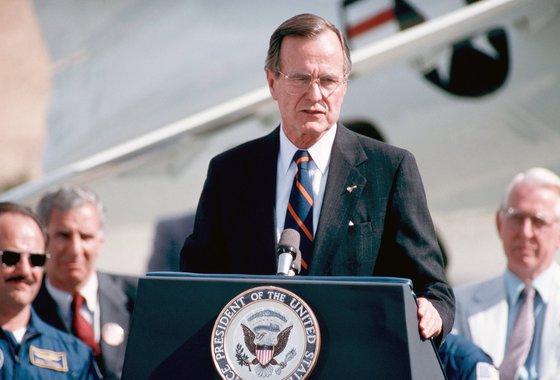 EUA decretam um dia em memória de ex-presidente George Bush