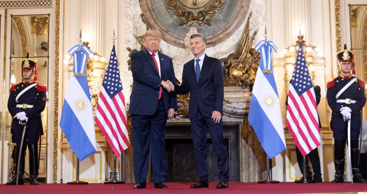 Trump chega ao G20 atacando a China