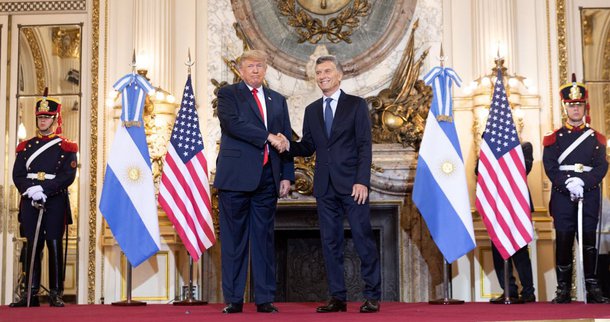 Trump chega ao G20 atacando a China