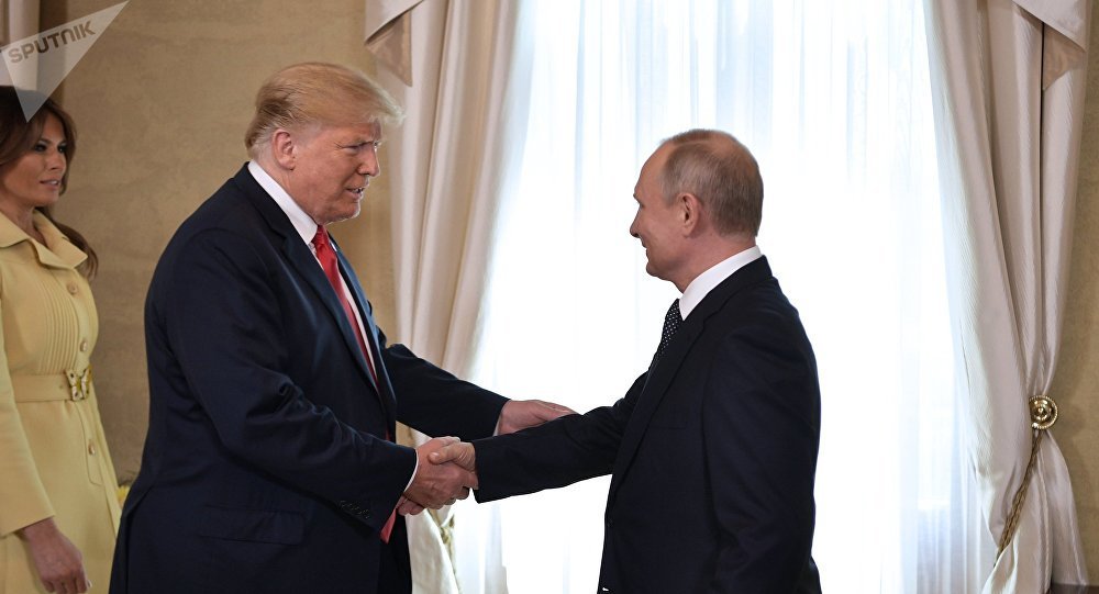 Putin diz que permanece disponível para manter contato com Trump