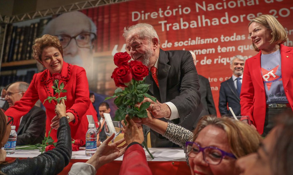 39 anos de PT - Um partido de compromisso e de luta