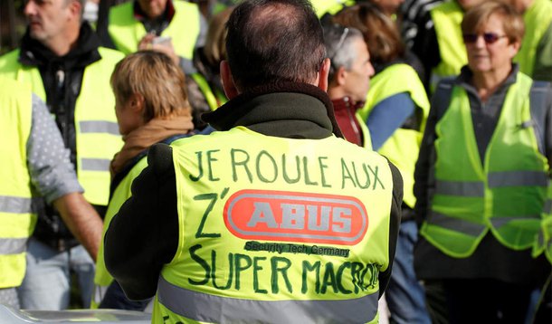 Novos protestos dos 'coletes-amarelos' elevam tensão em Paris