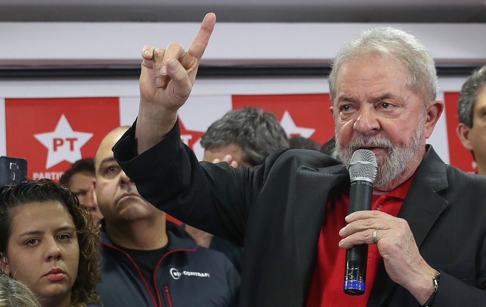 Entre Faulkner e Quixote, para ficar com Lula