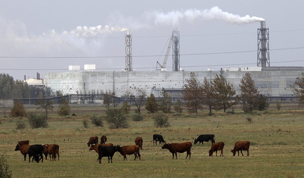 Nível mundial de dióxido de carbono bate novo recorde em 2017, diz ONU