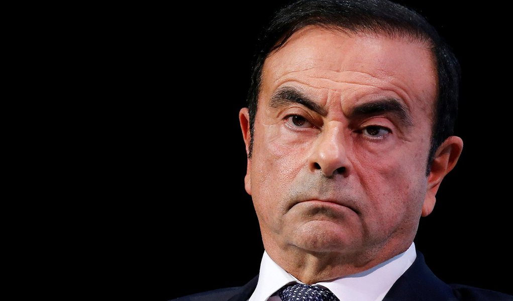 Tribunal de Tóquio mantém prisão de Ghosn por 10 dias