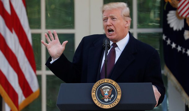 Trump responde por escrito perguntas sobre interferência russa