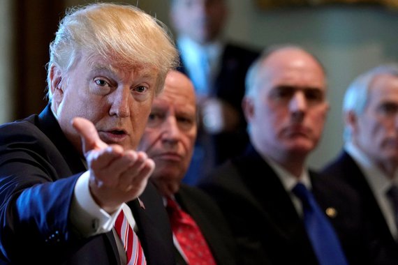 Trump impõe limites a perguntas de jornalistas na Casa Branca