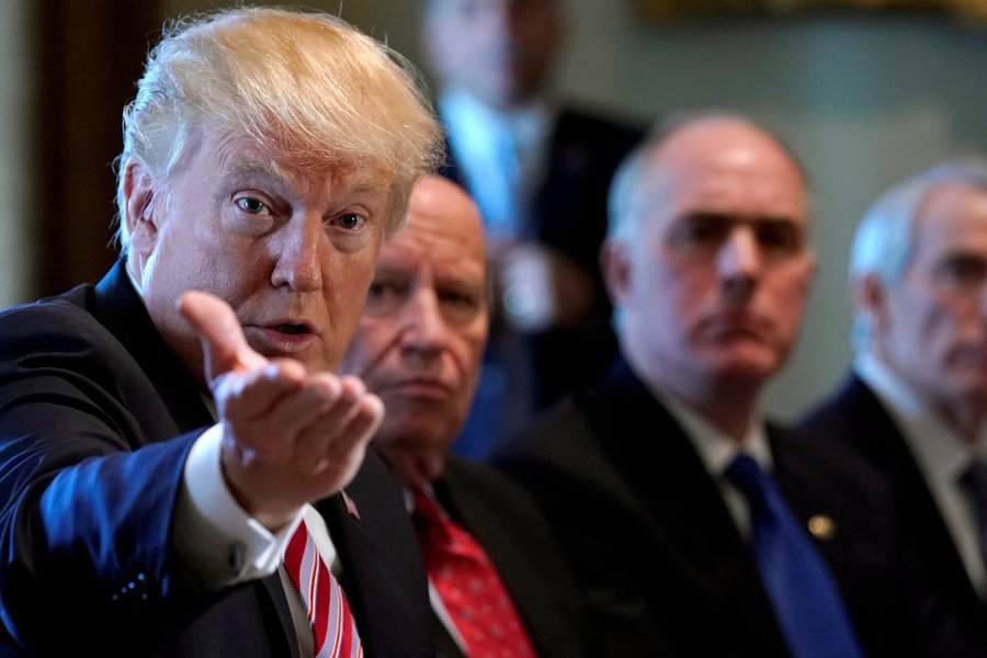 Trump impõe limites a perguntas de jornalistas na Casa Branca
