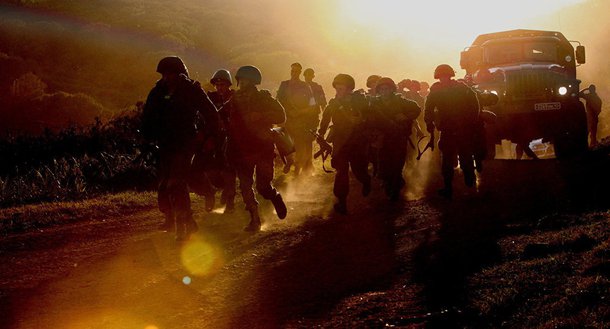 Oficiais russos chegam à Índia para exercícios militares conjuntos