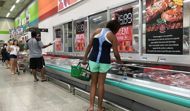 Vendas do varejo despencam no pior setembro para o setor em 18 anos
