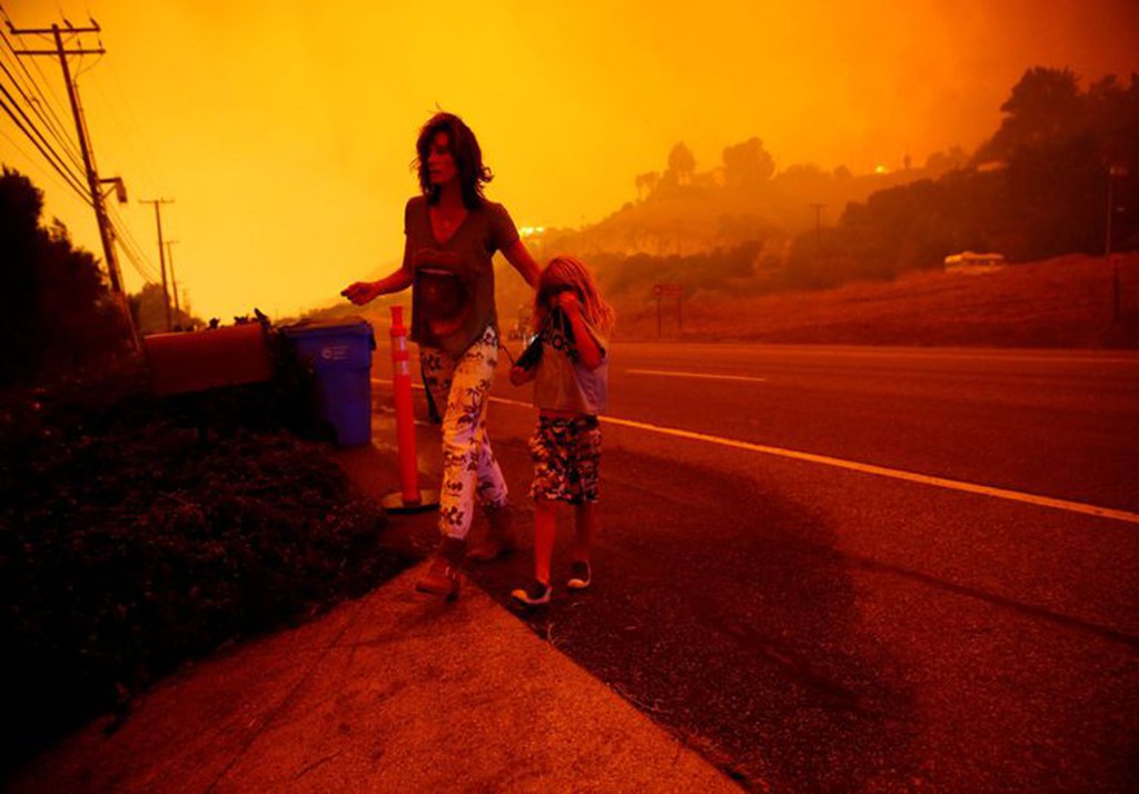 Incêndio na Califórnia deixa 31 mortos e 228 desaparecidos
