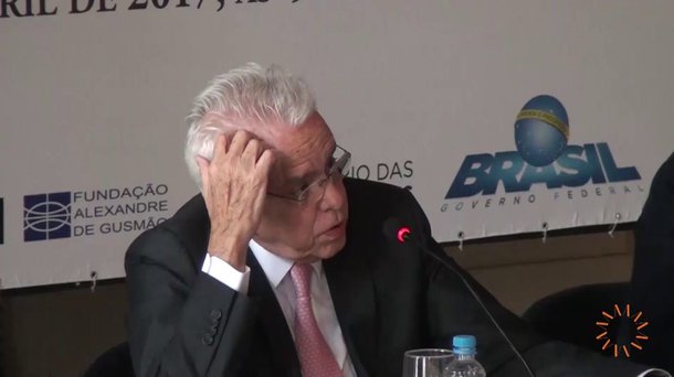 Castello Branco é convidado para presidir a Petrobrás