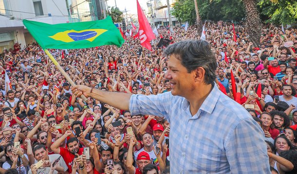 Haddad sobre Bolsonaro: 'se as ruas derem margem, ele atropela'