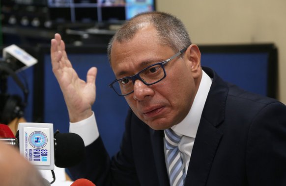 Ex-vice do Equador completa 23 dias em greve de fome