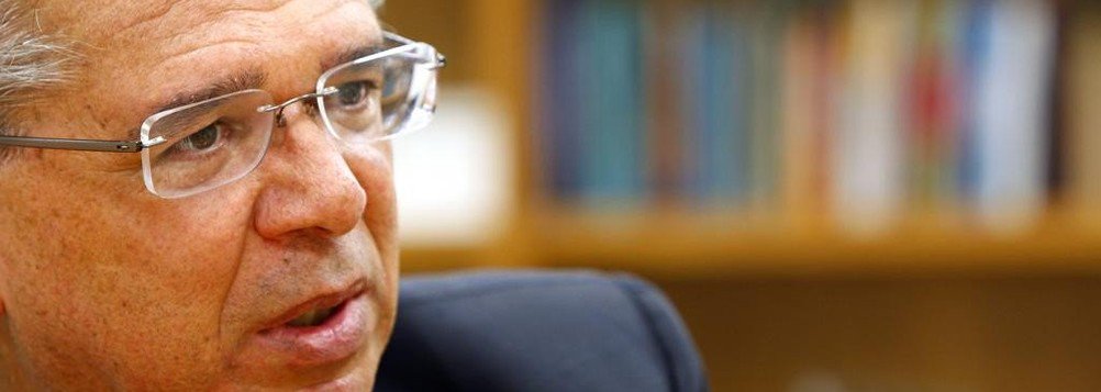 Guedes contradiz Bolsonaro e diz que governo não irá renegociar dívida