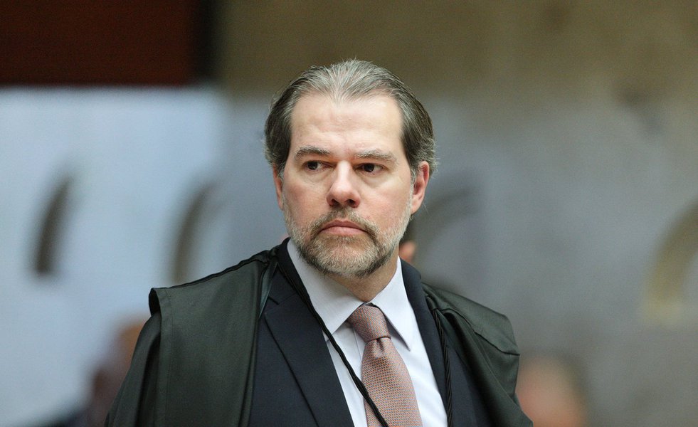 Por falta de provas, Toffoli arquiva inquérito sobre Daniel