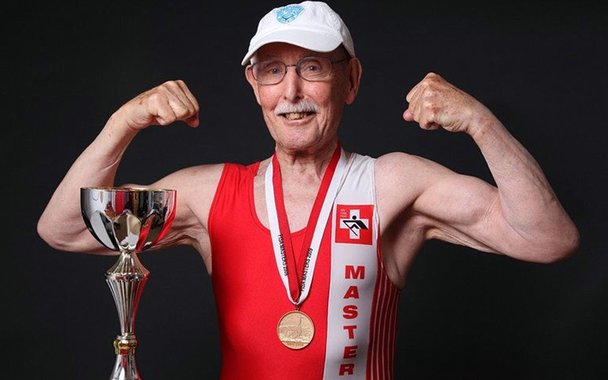 Mal de Alzheimer e exercício físico. Manter-se ativo é o melhor modo de se combater a doença