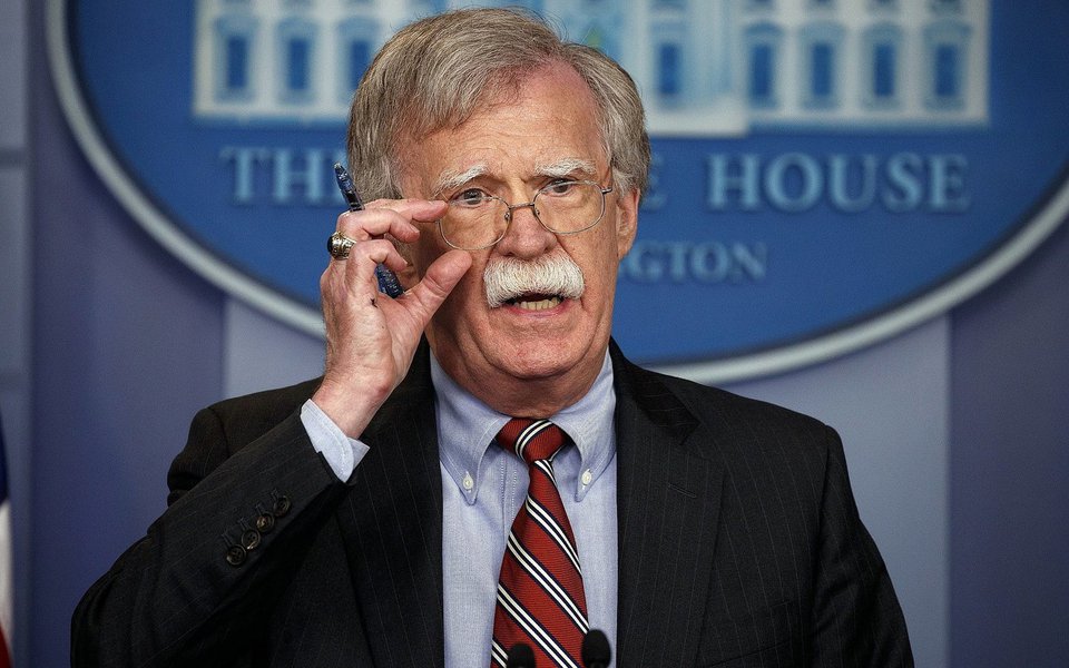Conselheiro de Trump declara guerra contra Cuba, Venezuela e Nicarágua
