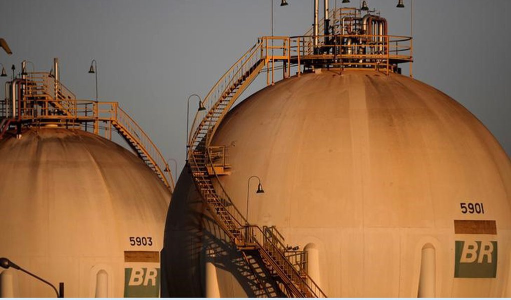 Petrobrás, que já vendeu a TAG, quer se desfazer de gasodutos do pré-sal